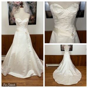 Stunning Signature Strapless Satin Wedding Gown!